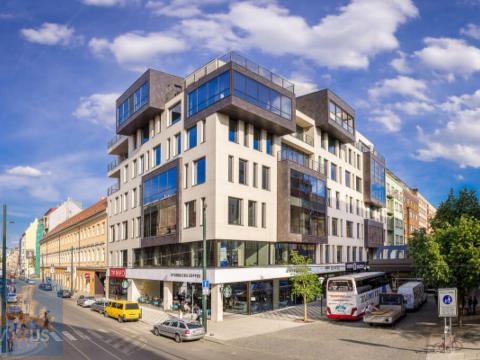 Pronájem kanceláře, Praha - Karlín, Sokolovská, 396 m2