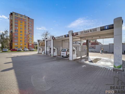 Prodej komerční nemovitosti, Pardubice - Zelené Předměstí, S. K. Neumanna, 1438 m2