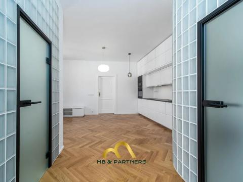 Pronájem bytu 2+kk, Praha - Dejvice, Buzulucká, 51 m2