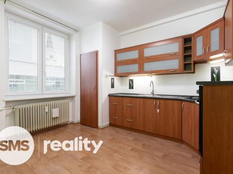 Pronájem bytu 2+1, Opava - Město, Kolářská, 65 m2