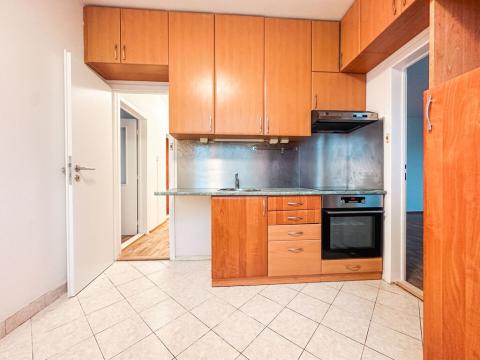 Pronájem bytu 3+1, Praha - Hlubočepy, Renoirova, 74 m2