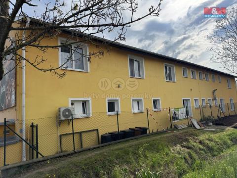 Pronájem činžovního domu, Hovorčovice, U Rybníka, 123 m2