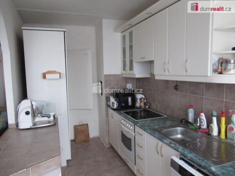 Pronájem bytu 3+1, Praha, Proutěná, 70 m2