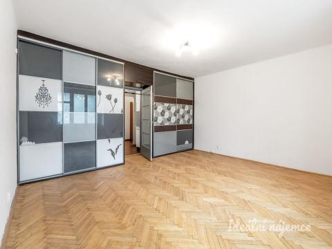 Pronájem bytu 1+1, Praha - Vršovice, Jakutská, 44 m2