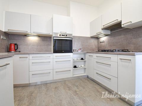Pronájem bytu 3+1, Brno, Merhautova, 83 m2