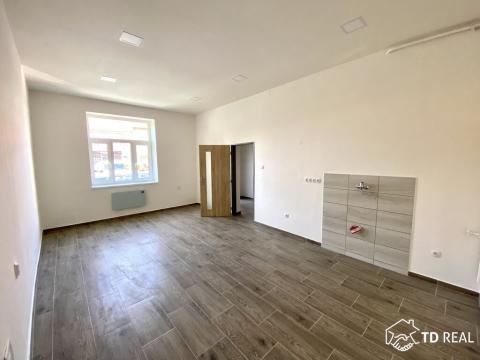 Pronájem bytu 1+kk, Pohořelice, Hybešova, 36 m2