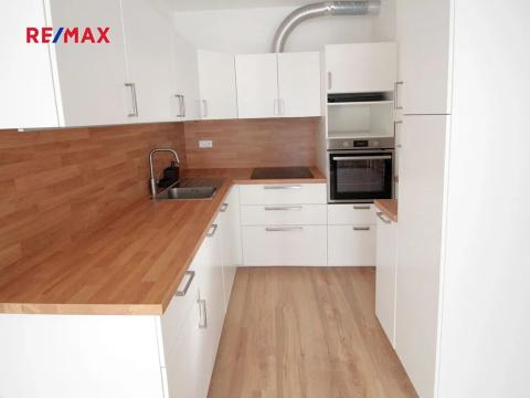 Pronájem bytu 2+kk, Cerhenice, Za Cukrovarem, 55 m2