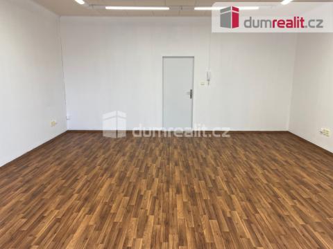 Pronájem kanceláře, Břeclav, náměstí T. G. Masaryka, 38 m2