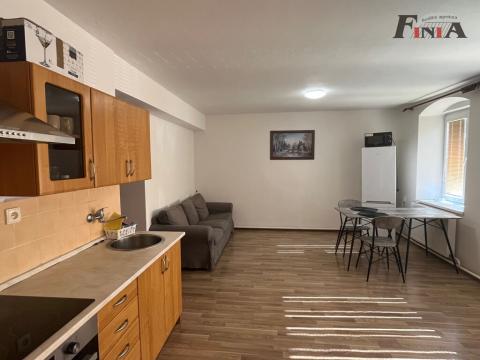 Pronájem rodinného domu, Horní Police, nám. Odboje, 180 m2