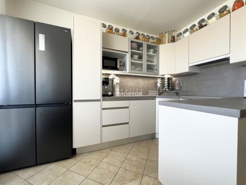 Prodej bytu 3+1, Praha - Letňany, Frýdecká, 71 m2