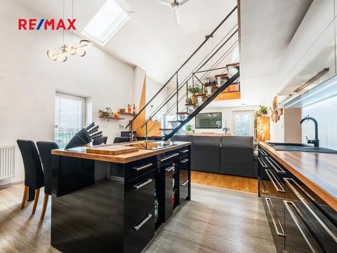 Prodej bytu 5+kk, Jabloňov, 154 m2
