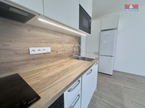 Pronájem bytu 1+kk, Praha - Háje, 34 m2