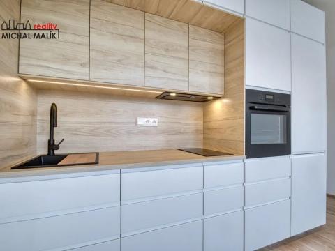 Pronájem bytu 2+kk, Hranice, Jiřího z Poděbrad, 42 m2