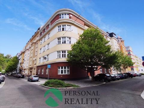 Prodej bytu 1+1, Karlovy Vary, K. Čapka, 41 m2