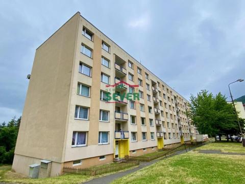 Prodej bytu 1+1, Krupka - Maršov, Karla Čapka, 36 m2