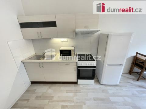 Pronájem bytu 1+kk, Praha - Smíchov, Moulíkova, 30 m2