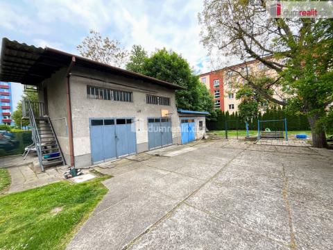 Prodej garáže, Uherské Hradiště, Tř. Maršála Malinovského, 90 m2