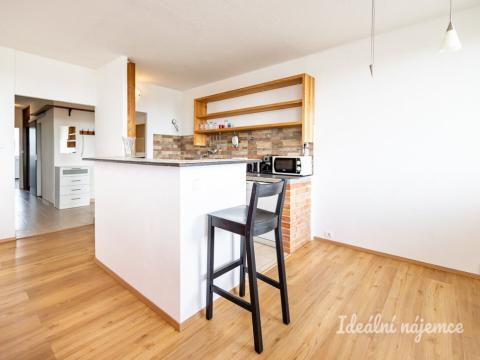 Pronájem bytu 3+kk, Praha - Petrovice, Frostova, 70 m2