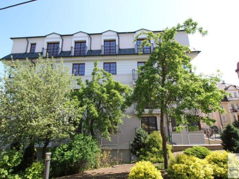 Prodej činžovního domu, Karlovy Vary, Rumunská, 1336 m2