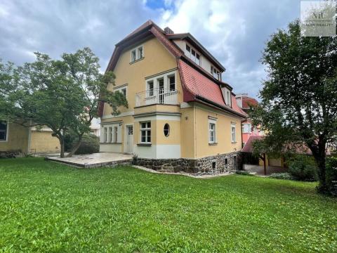 Prodej vily, Karlovy Vary, Myslbekova, 318 m2