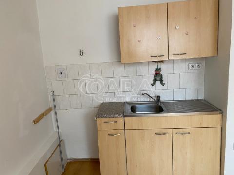 Pronájem bytu 2+kk, Nový Jičín, Úzká, 36 m2