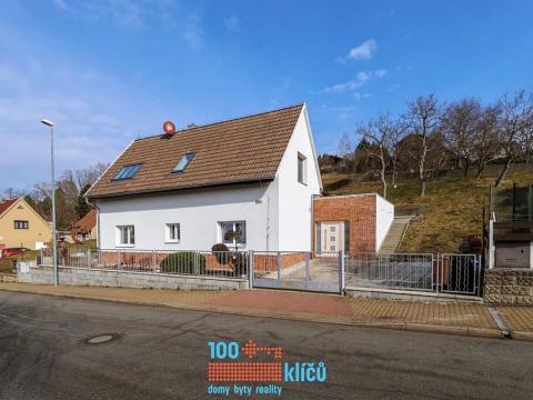 Prodej vícegeneračního domu, Praha - Lipence, Jílovišťská, 206 m2