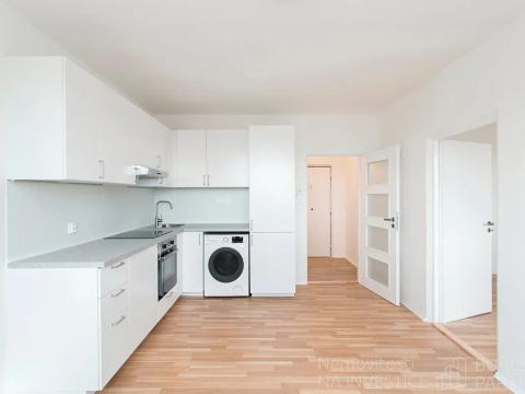 Pronájem bytu 2+kk, Praha - Kamýk, Rabyňská, 39 m2