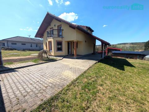 Prodej rodinného domu, Litohlavy, 185 m2