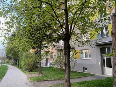 Prodej bytu 3+1, Praha, Senohrabská, 73 m2