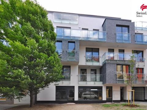 Pronájem garážového stání, Pardubice, Bratranců Veverkových, 16 m2