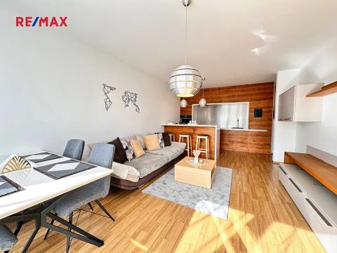 Pronájem bytu 2+kk, Praha - Modřany, Boženy Jandlové, 56 m2