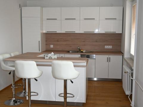 Pronájem bytu 1+kk, Krnov, Jesenická, 40 m2