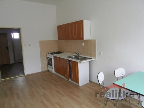 Pronájem bytu 1+1, Opava, Krnovská, 57 m2