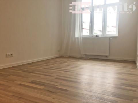 Pronájem bytu 2+kk, Chrudim, V Hliníkách, 48 m2