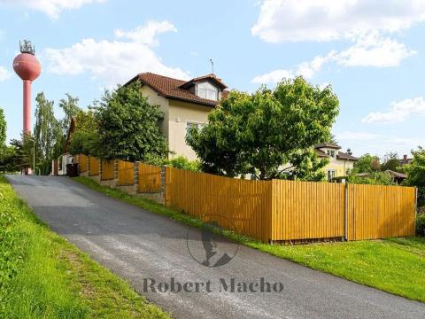 Prodej rodinného domu, Řitka, U vodojemu, 333 m2