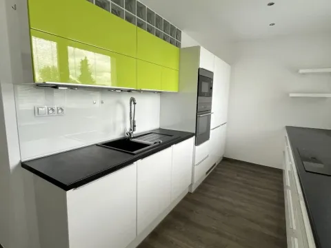 Pronájem bytu 4+kk, Olomouc - Lazce, Řezáčova, 84 m2