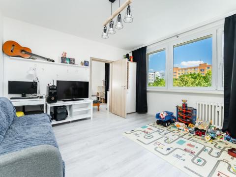 Prodej bytu 2+1, Praha - Hlubočepy, Renoirova, 43 m2