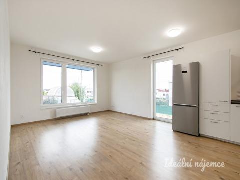 Pronájem bytu 2+kk, Praha - Dolní Počernice, Černodolská, 62 m2