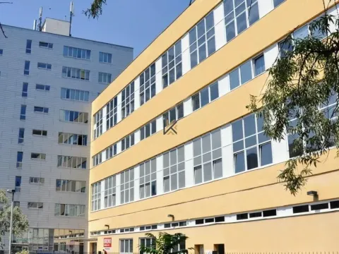 Pronájem kanceláře, Praha - Holešovice, Jankovcova, 68 m2