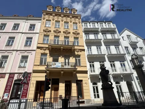 Prodej obchodního prostoru, Karlovy Vary, Zámecký vrch, 670 m2