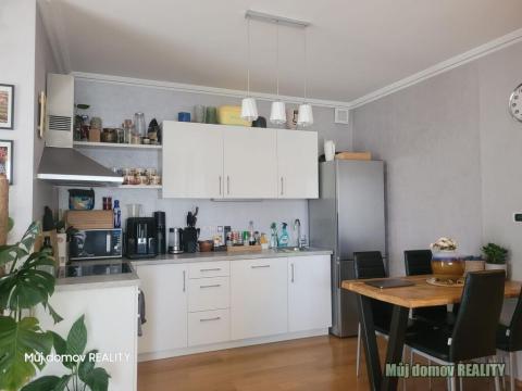 Pronájem bytu 2+kk, Praha - Holešovice, Komunardů, 60 m2