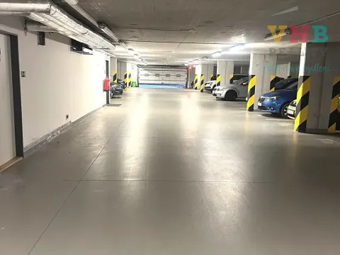 Pronájem garážového stání, Olomouc, Edvarda Beneše, 12 m2