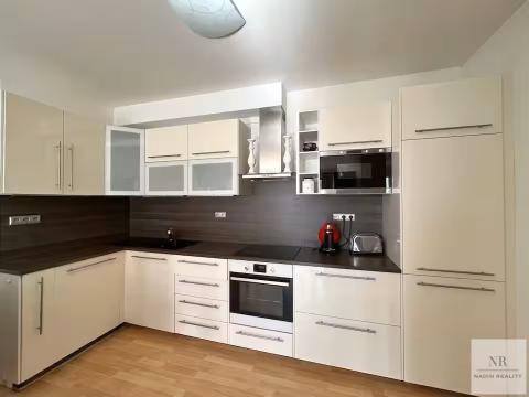 Pronájem bytu 2+kk, Praha, Na výspě, 52 m2