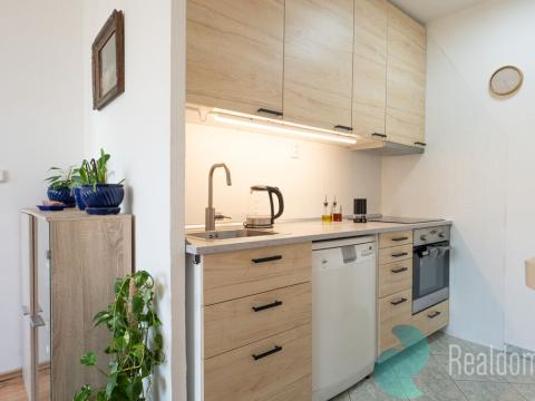 Prodej bytu 2+kk, Praha - Řepy, Mrkvičkova, 34 m2