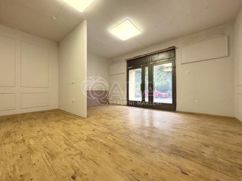 Pronájem obchodního prostoru, Praha, náměstí Interbrigády, 88 m2