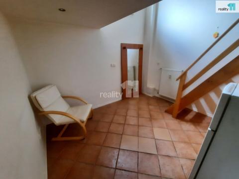 Pronájem bytu 2+kk, Praha - Krč, Štúrova, 27 m2