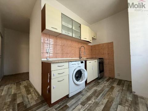 Pronájem bytu 2+1, Most, Jaroslava Vrchlického, 54 m2