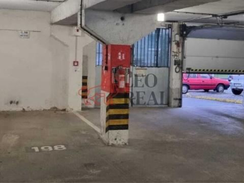 Prodej garážového stání, Praha - Kamýk, Ve Lhotce, 12 m2