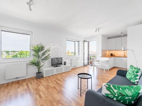 Pronájem bytu 1+kk, Praha - Strašnice, Zvěřinova, 49 m2