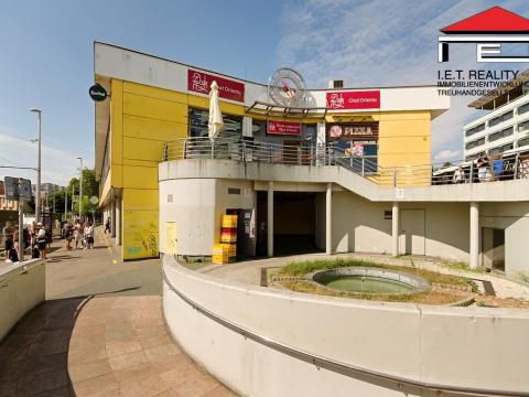 Pronájem restaurace, Praha - Kobylisy, Klapkova, 467 m2